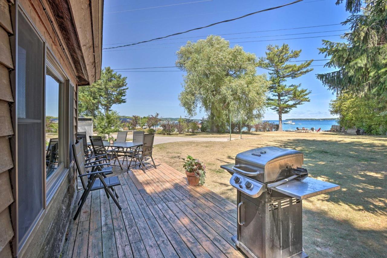 Lakefront Manitou Cottage Less Than 1 Mi To Downtown! Suttons Bay Extérieur photo